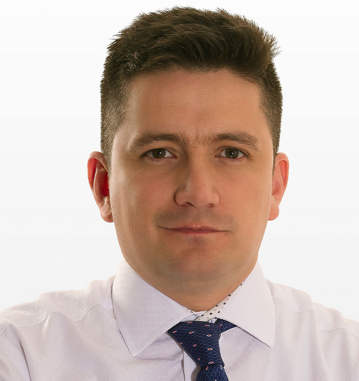 personas estudiando gerencia proyectos